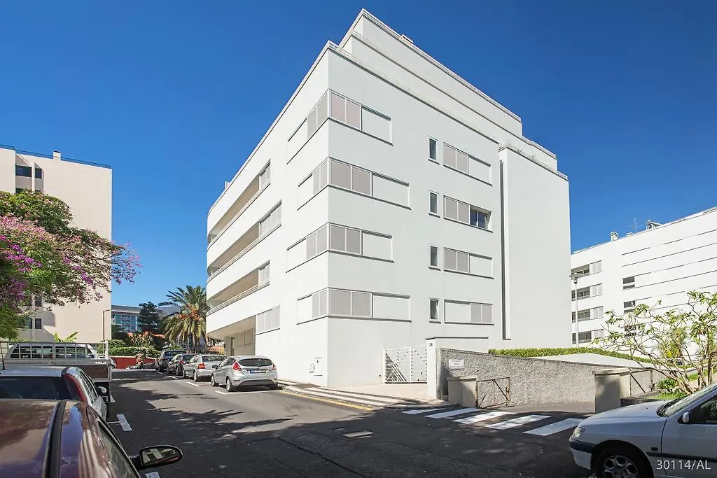 Jasmineiro I By An Island Apart Apartment Funchal (Madeira)